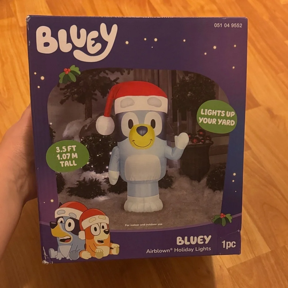 NEW 3.5' Disney Bluey in Santa Hat Christmas Indoor/Outdoor‎ Lighted Inflatable